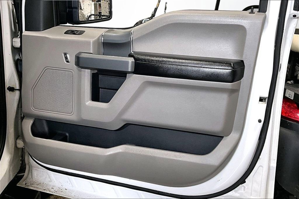 Used 2018 Ford F150 XLT w/ Equipment Group 302A Luxury image 27