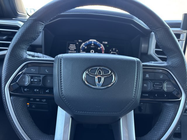 Used 2025 Toyota Tundra Platinum AWD/4WD image 26