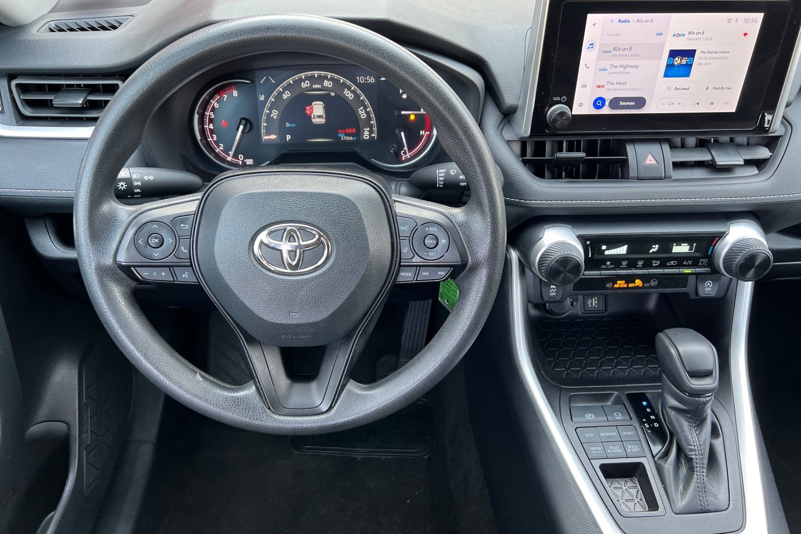 Used 2024 Toyota RAV4 LE image 19