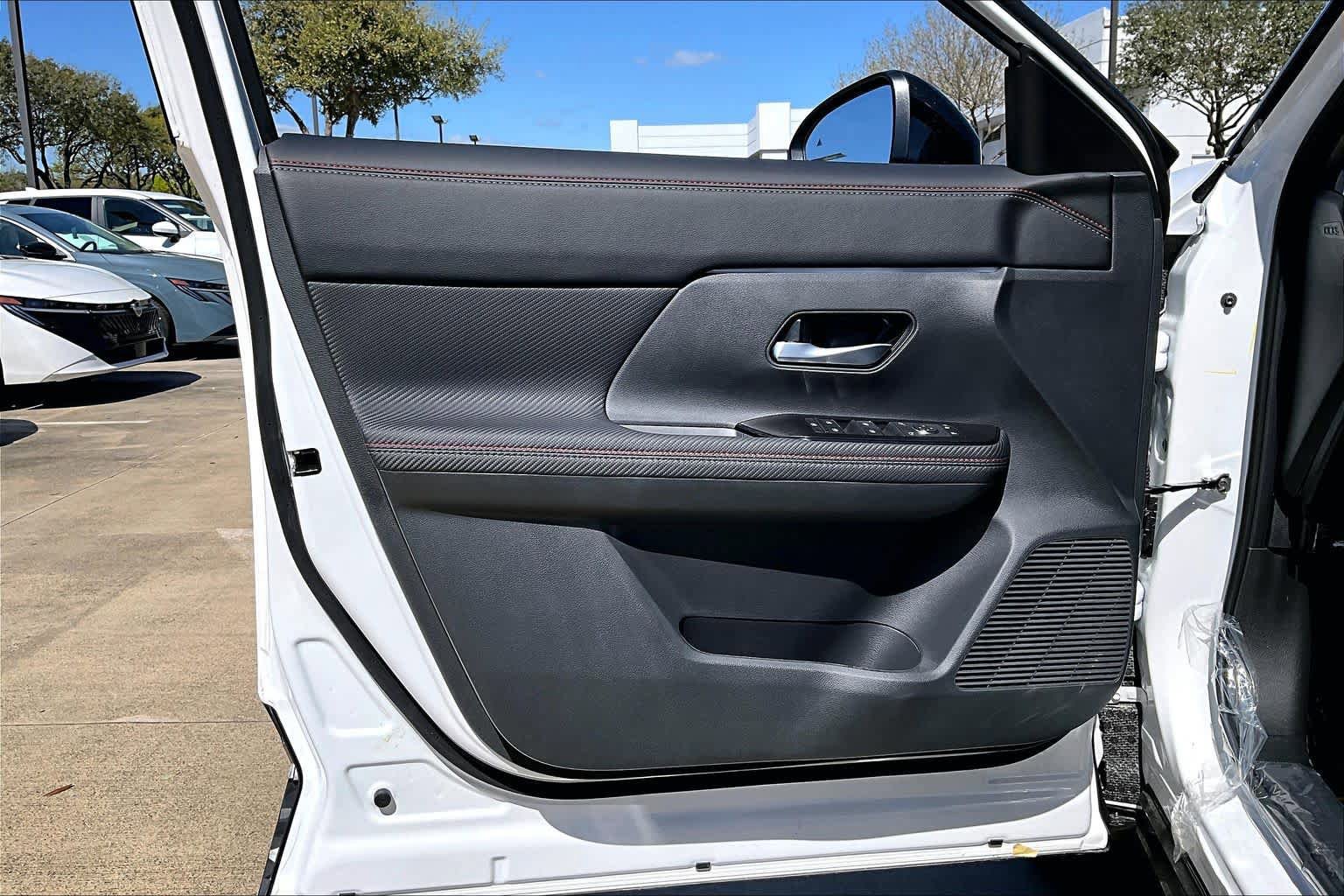 New 2026 Nissan Kicks SR w/ SR Premium Package image 15