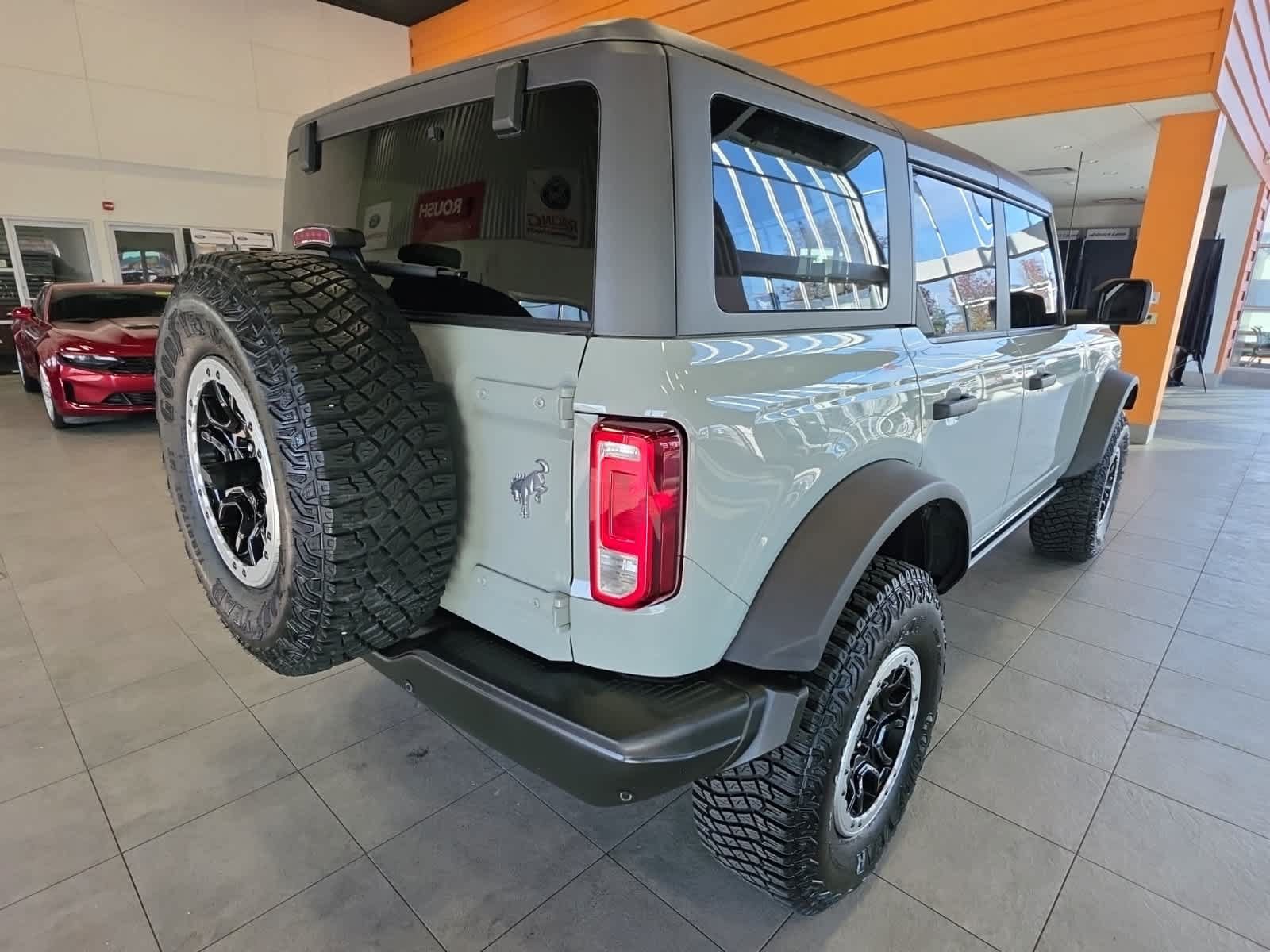 Used 2022 Ford Bronco Black Diamond w/ Sasquatch Package AWD/4WD image 7