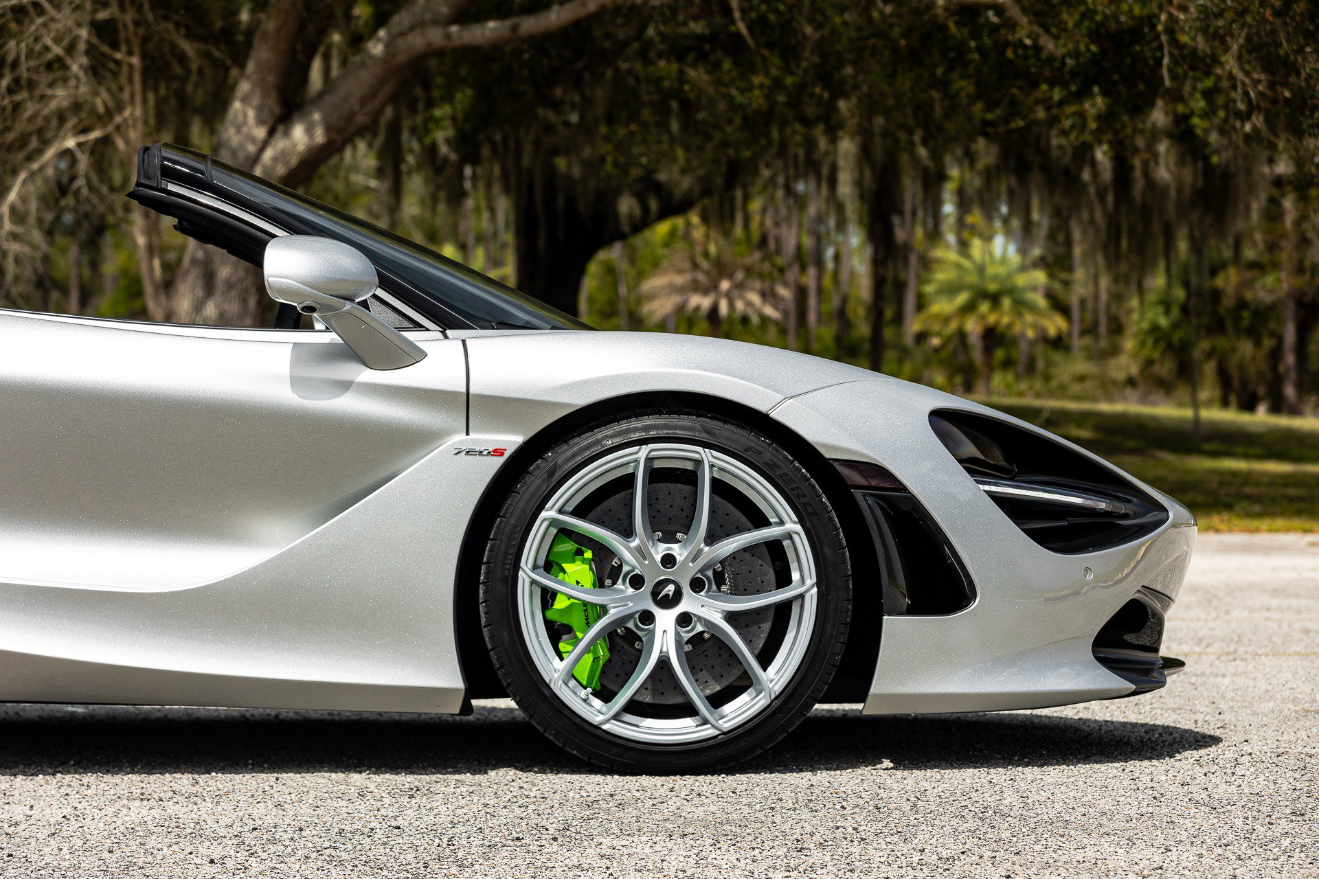 Used 2020 McLaren 720S Luxury RWD image 5