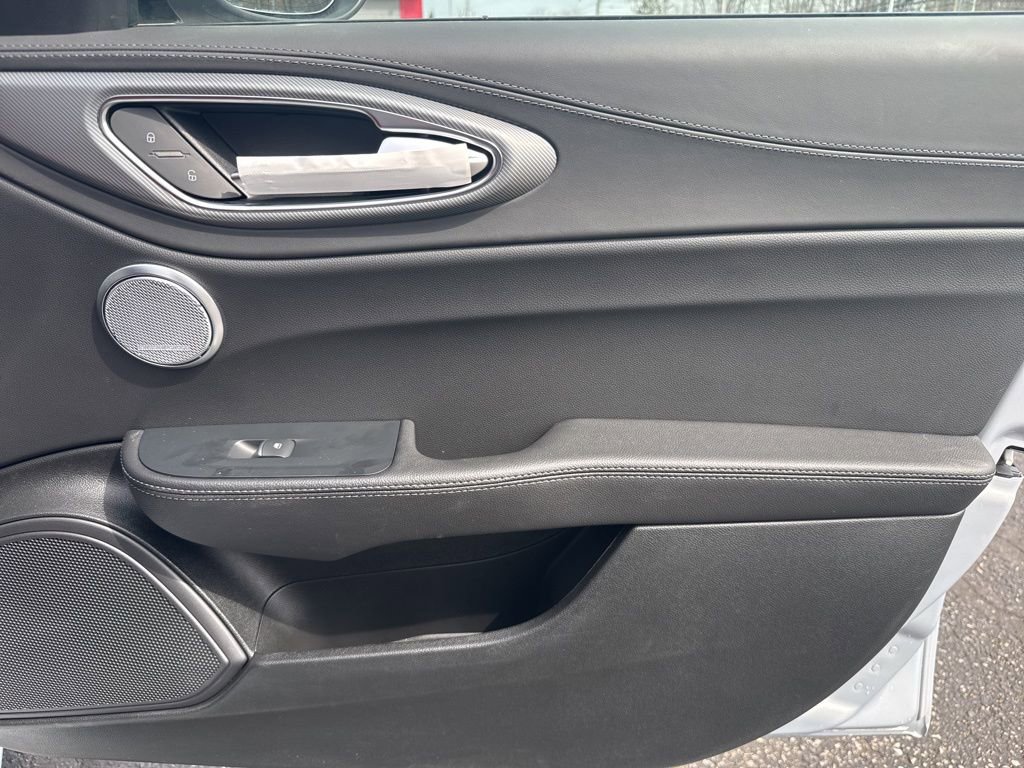 New 2026 Alfa Romeo Giulia AWD image 23