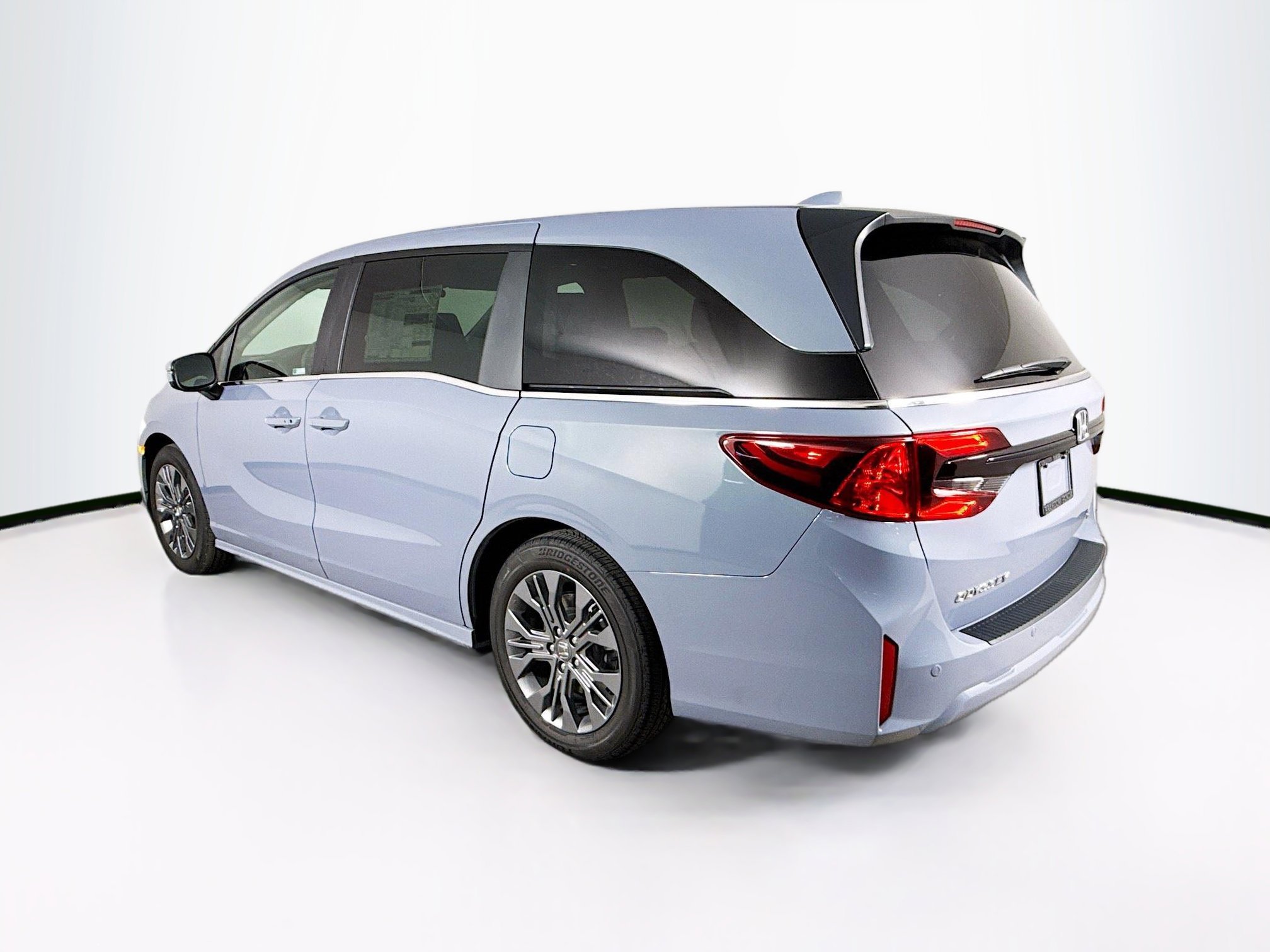 New 2026 Honda Odyssey Touring image 33