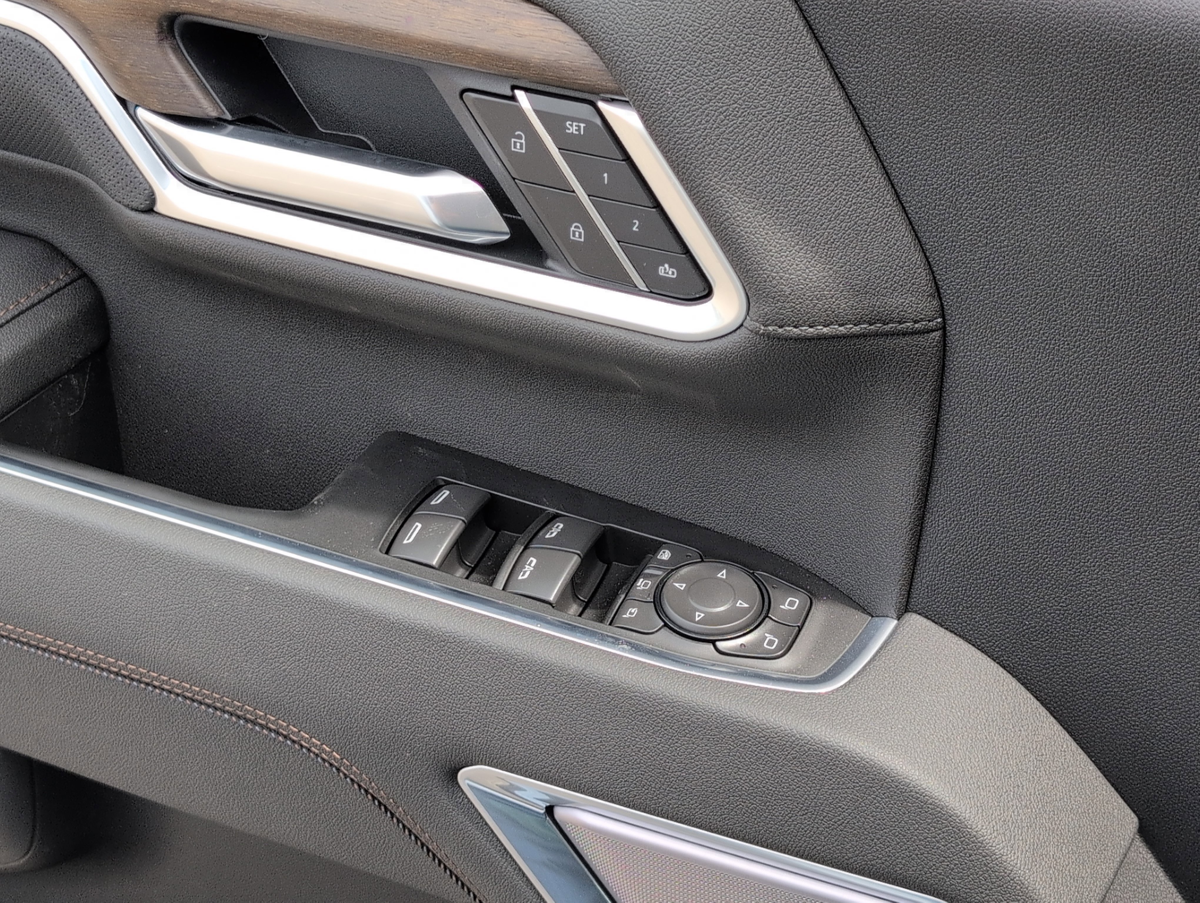 New 2026 Chevrolet Silverado 2500 High Country w/ High Country Premium Package AWD/4WD image 16
