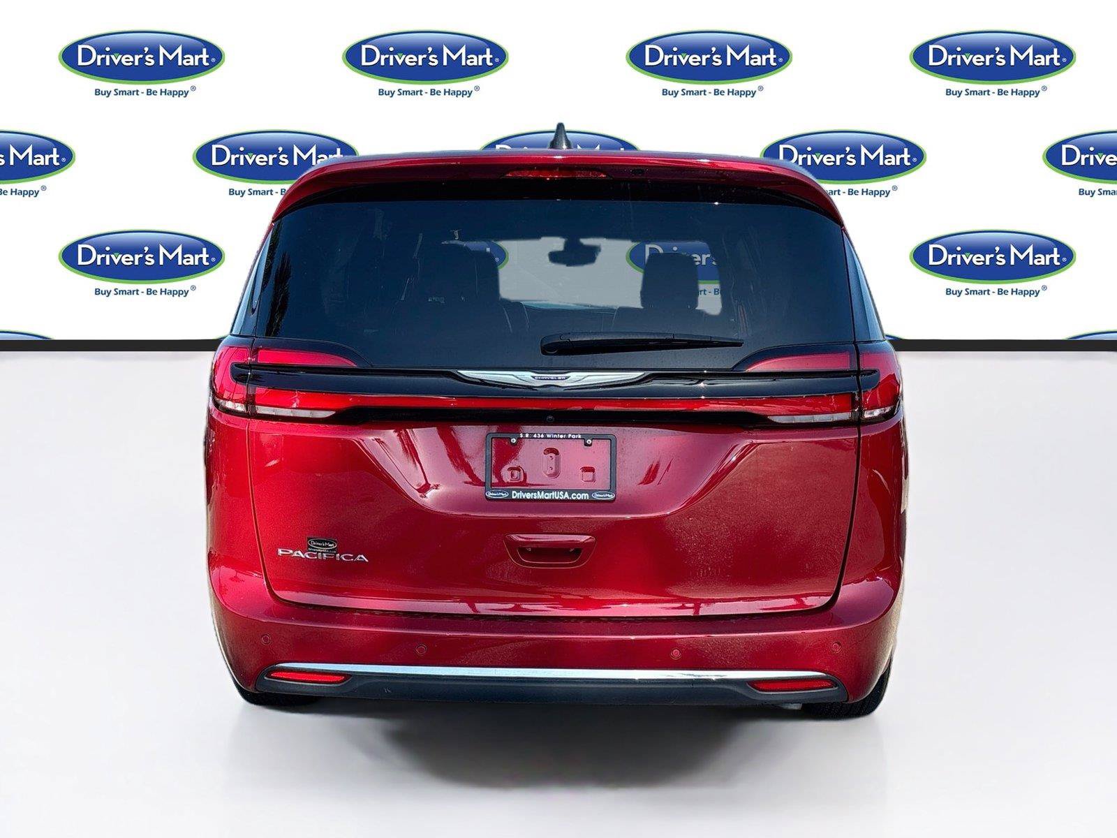 Used 2025 Chrysler Pacifica Select FWD image 6