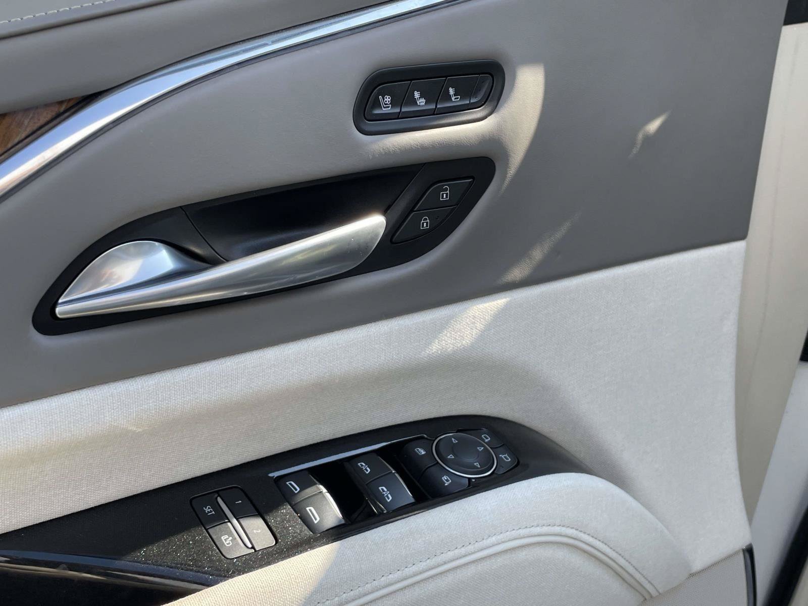Certified 2024 Cadillac Escalade ESV Premium Luxury Platinum w/ LPO, Floor Liner Package AWD/4WD image 17