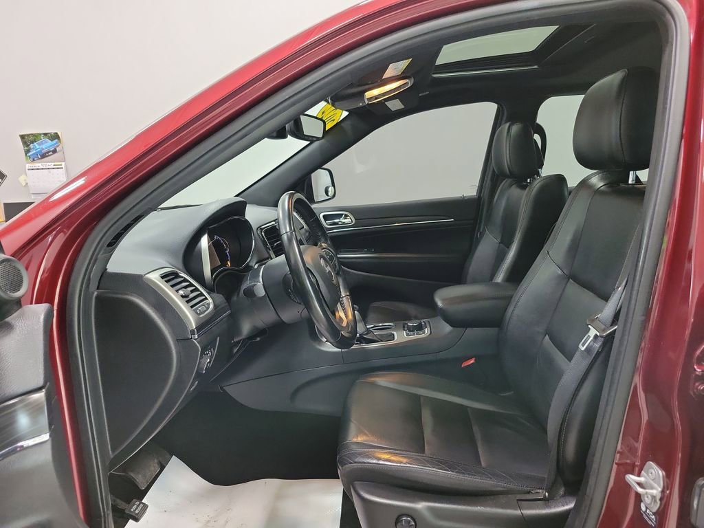 Used 2022 Jeep Grand Cherokee Limited image 2