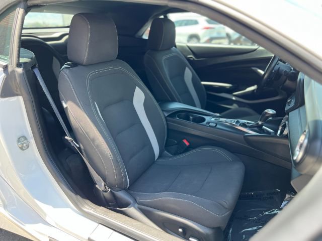 Used 2023 Chevrolet Camaro LT image 21