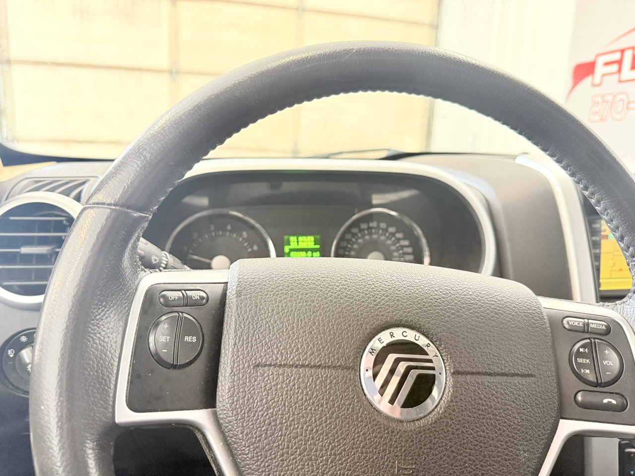 Used 2010 Mercury Mountaineer Premier image 33