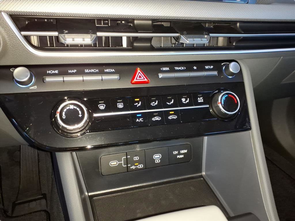 New 2026 Hyundai Sonata SE FWD image 14