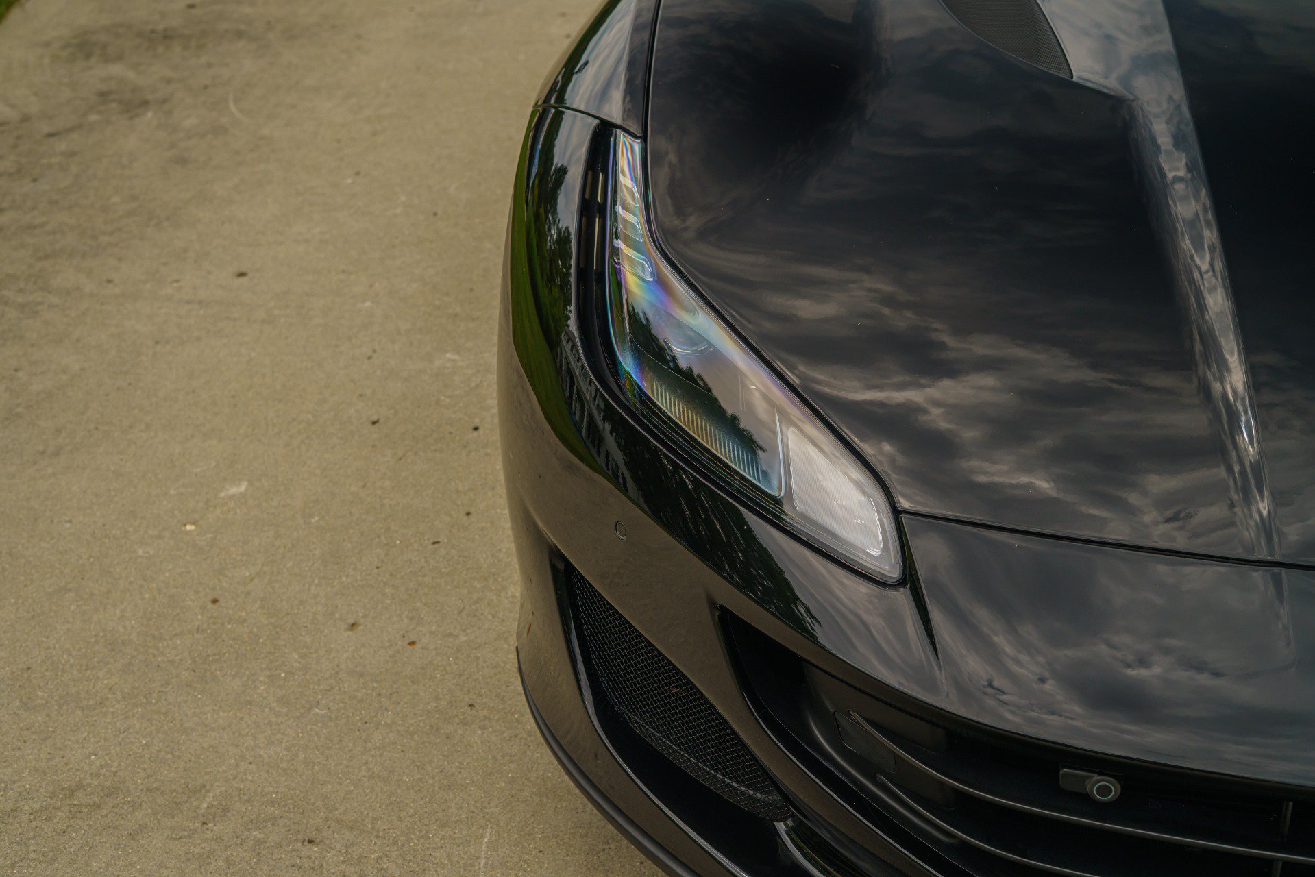 Used 2019 Ferrari Portofino RWD image 30