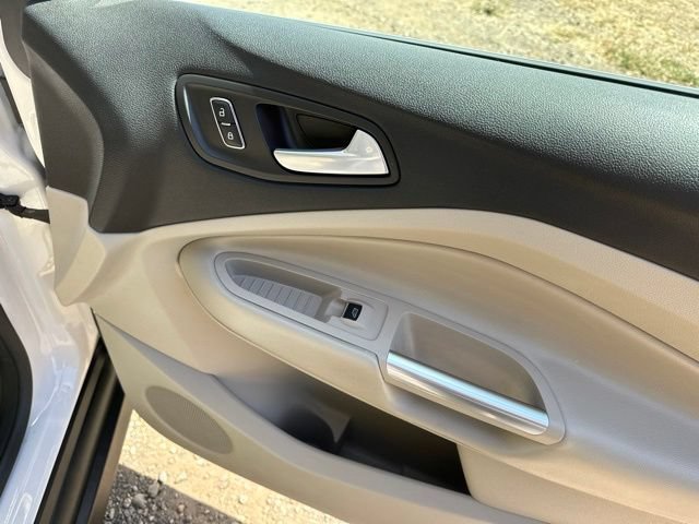 Used 2013 Ford C-MAX SEL FWD image 21