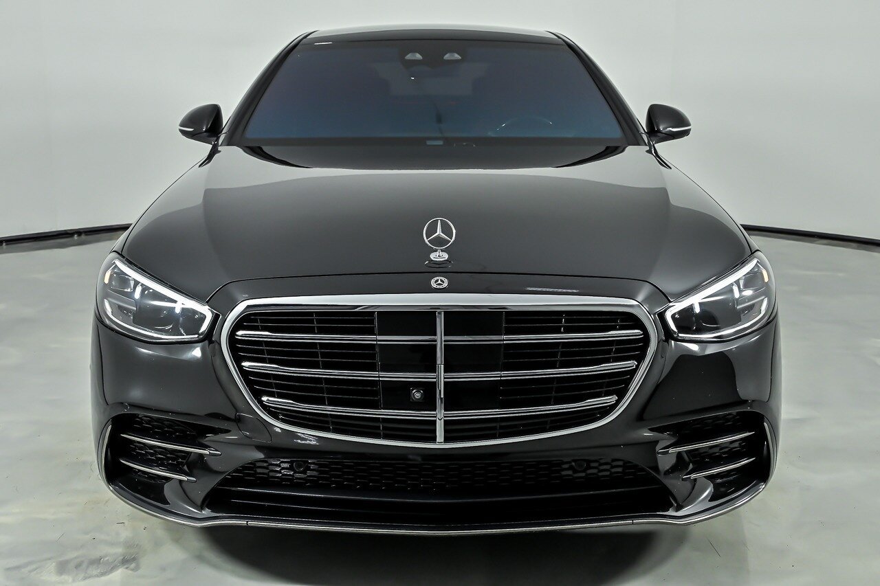 Used 2024 Mercedes-Benz S 580e 4MATIC Sedan image 5
