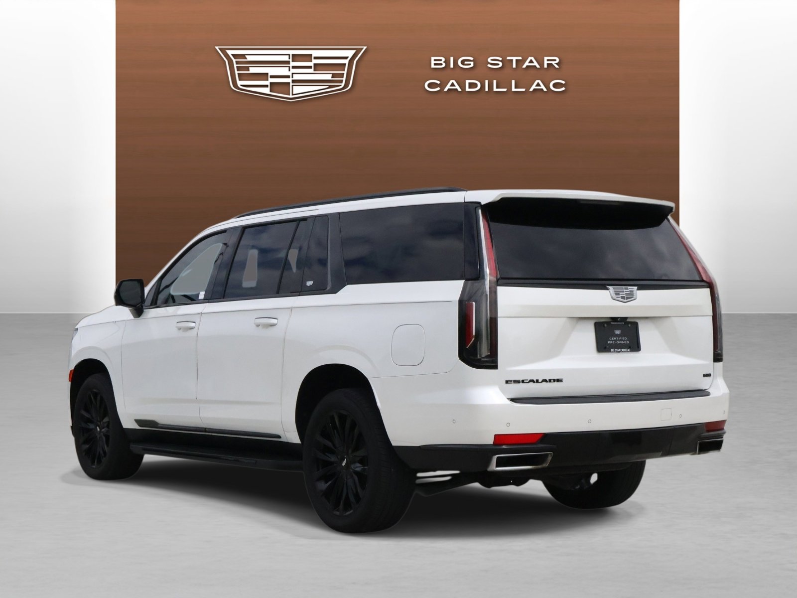 Used 2022 Cadillac Escalade ESV Premium Luxury AWD/4WD image 3