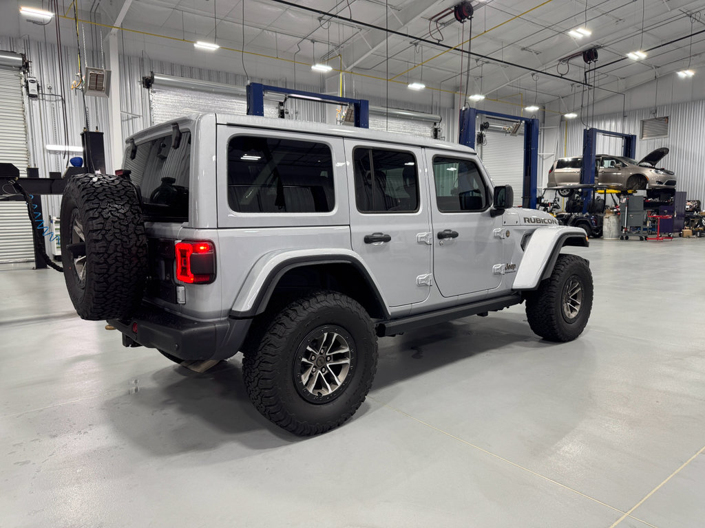 Used 2024 Jeep Wrangler Unlimited Rubicon 392 image 17
