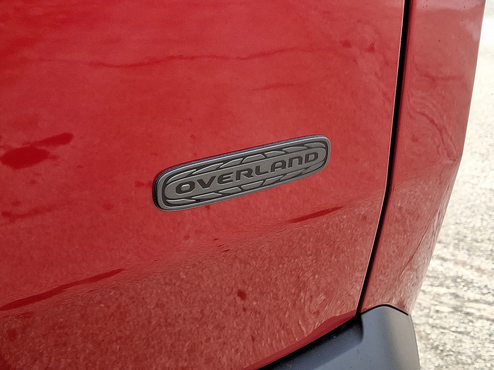 New 2026 Jeep Cherokee Overland image 14