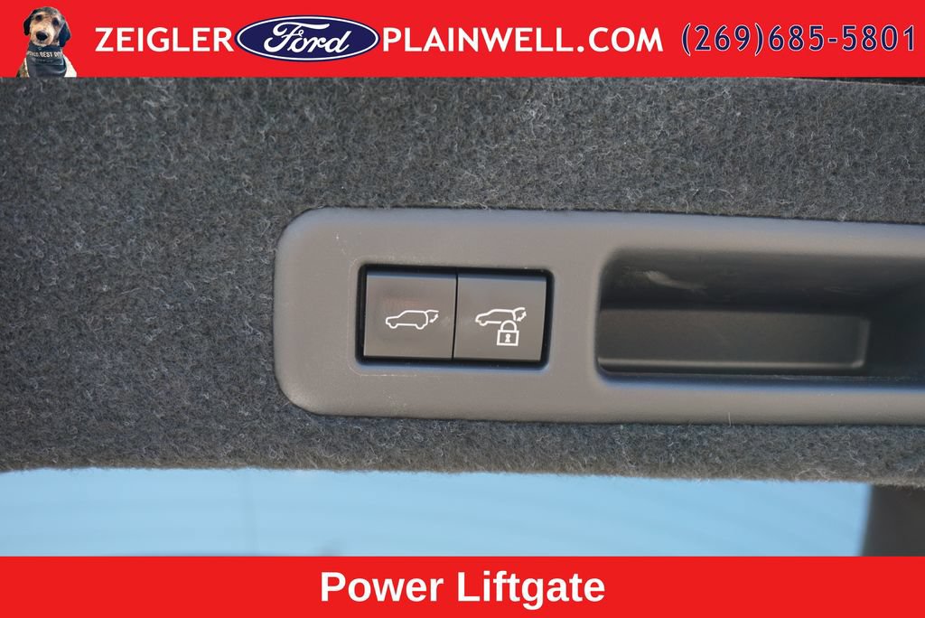 Used 2022 Lexus RX 450h AWD w/ Luxury Package image 11