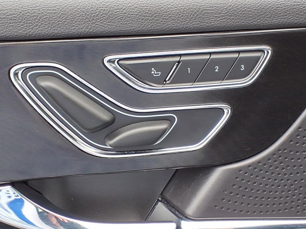 Used 2024 Lincoln Corsair AWD w/ Equipment Group 101A image 14