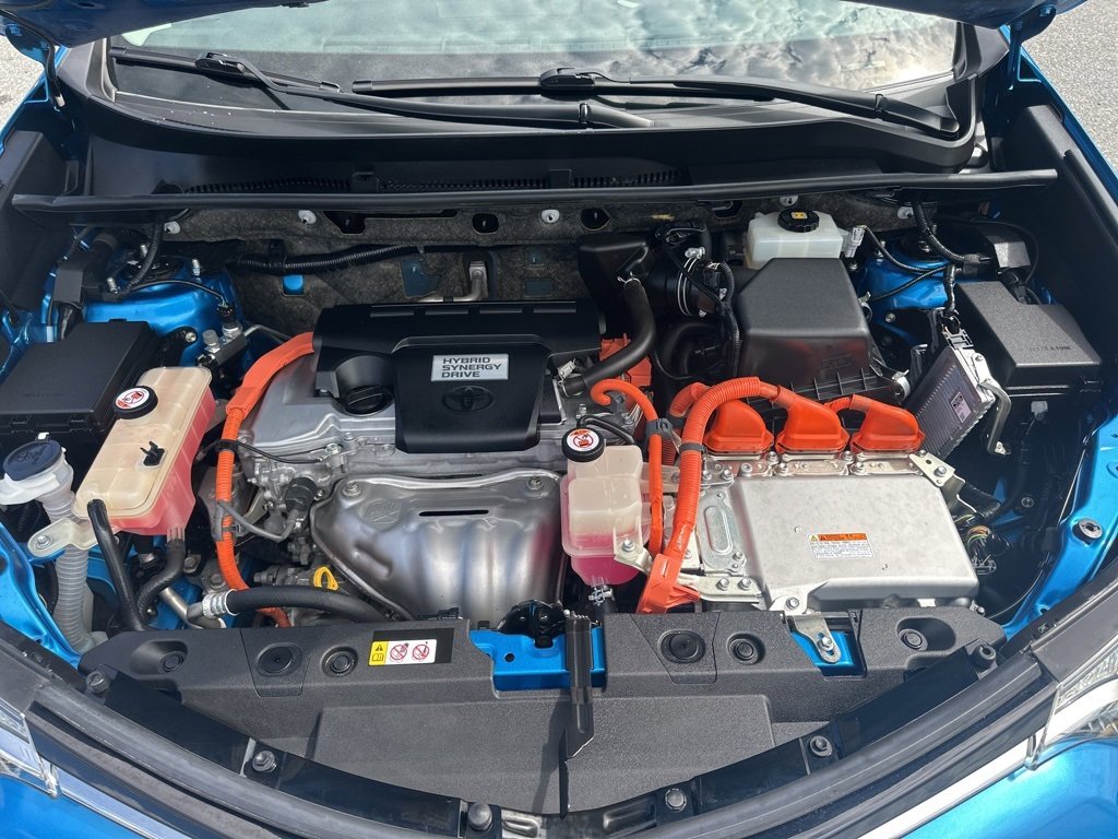 Used 2018 Toyota RAV4 XLE image 32