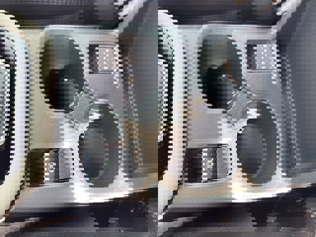 Used 2025 Subaru Forester Premium image 16