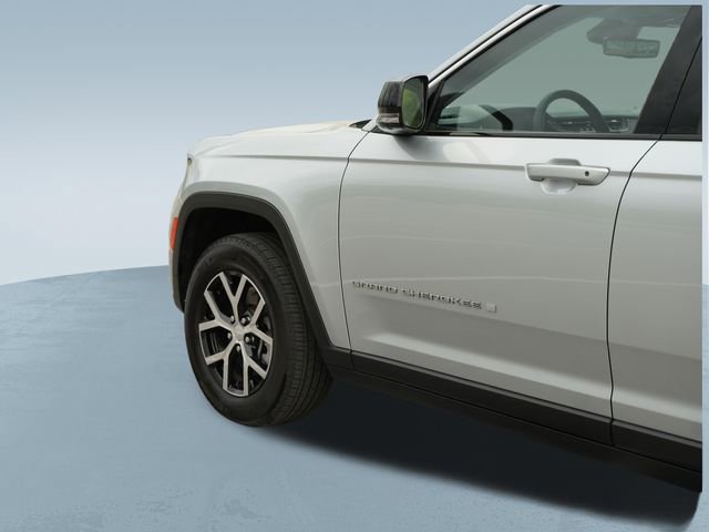 Used 2023 Jeep Grand Cherokee L Limited w/ Luxury Tech Group II AWD/4WD image 45