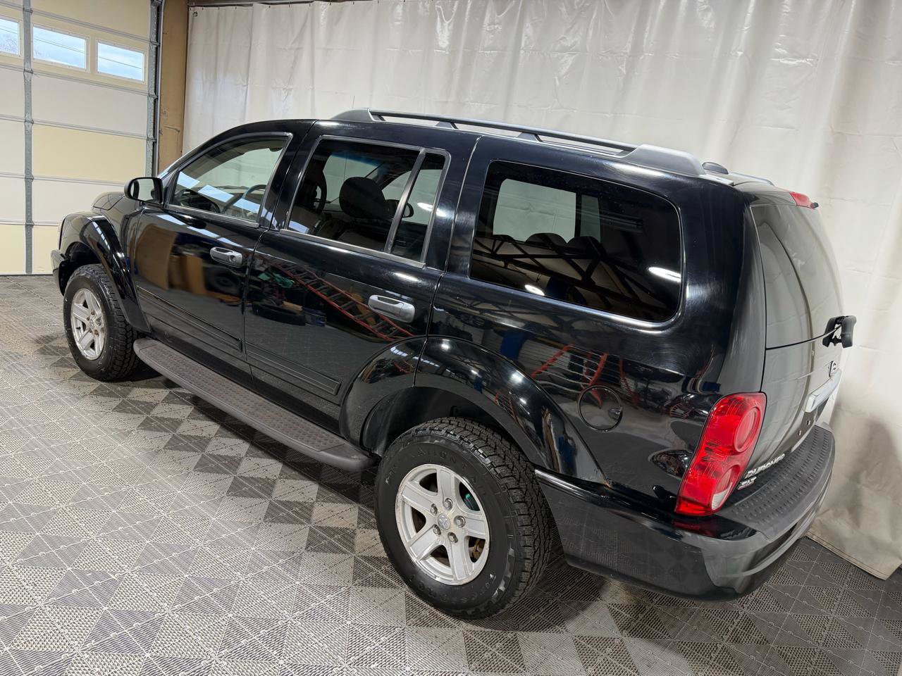 Used 2005 Dodge Durango SLT AWD/4WD image 7