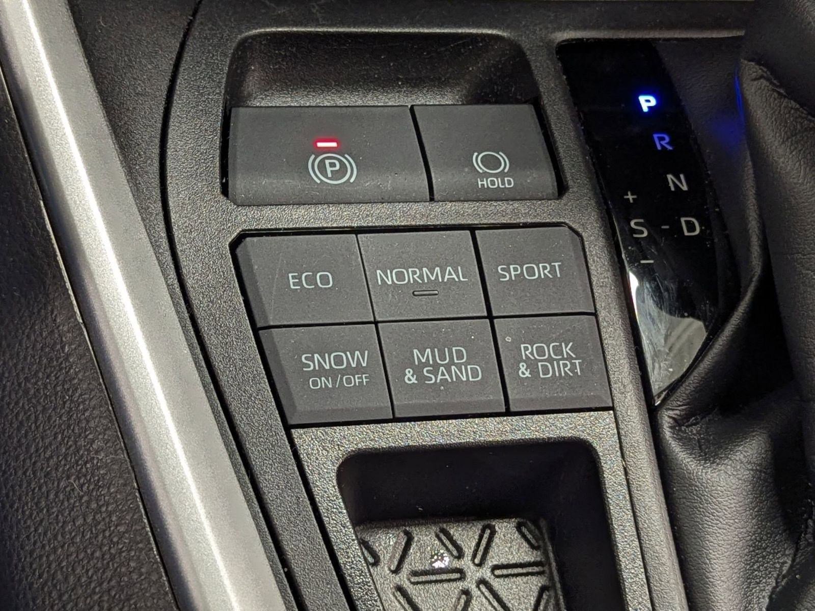 Used 2023 Toyota RAV4 XLE image 29