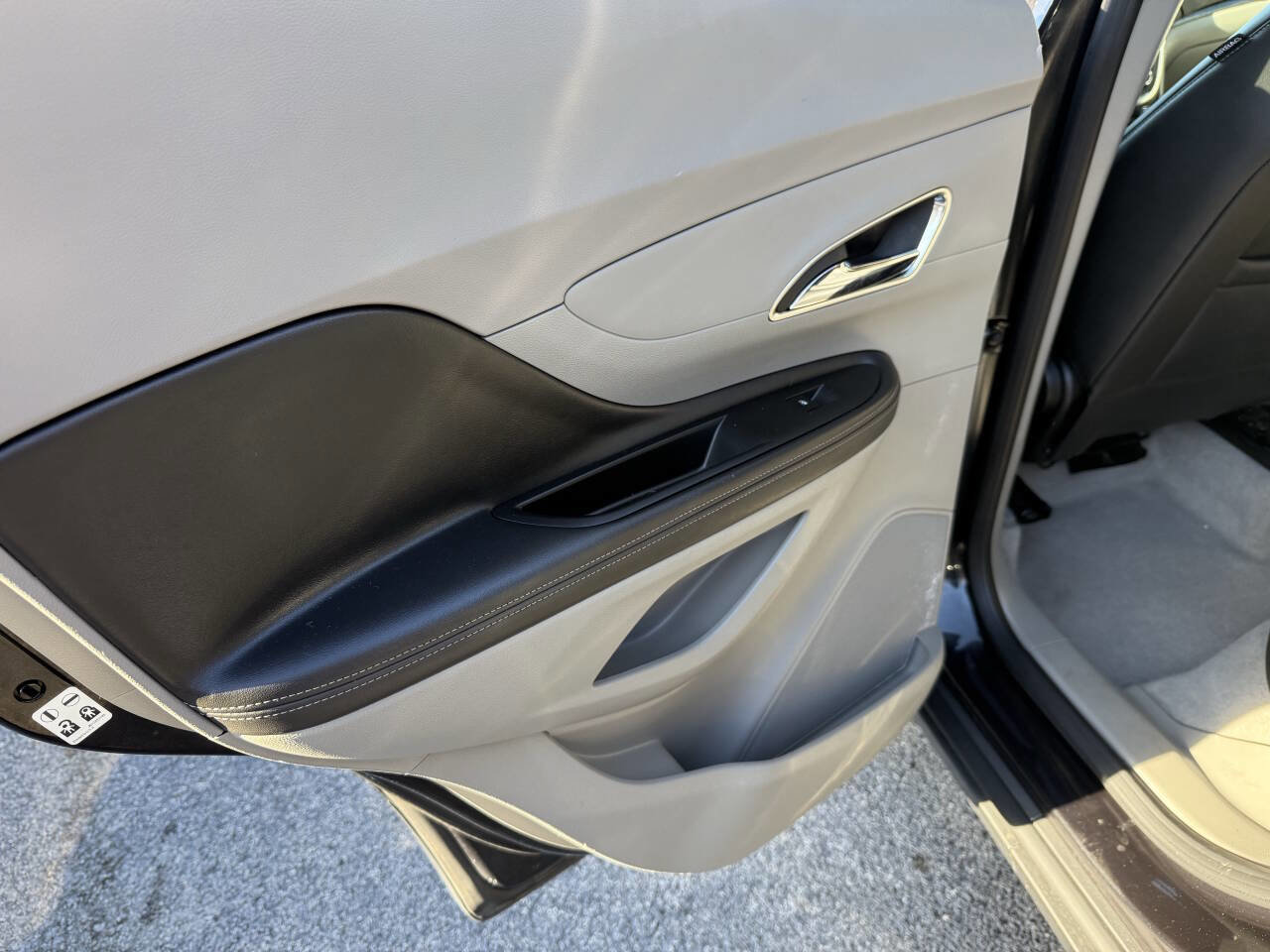 Used 2015 Buick Encore Leather image 10