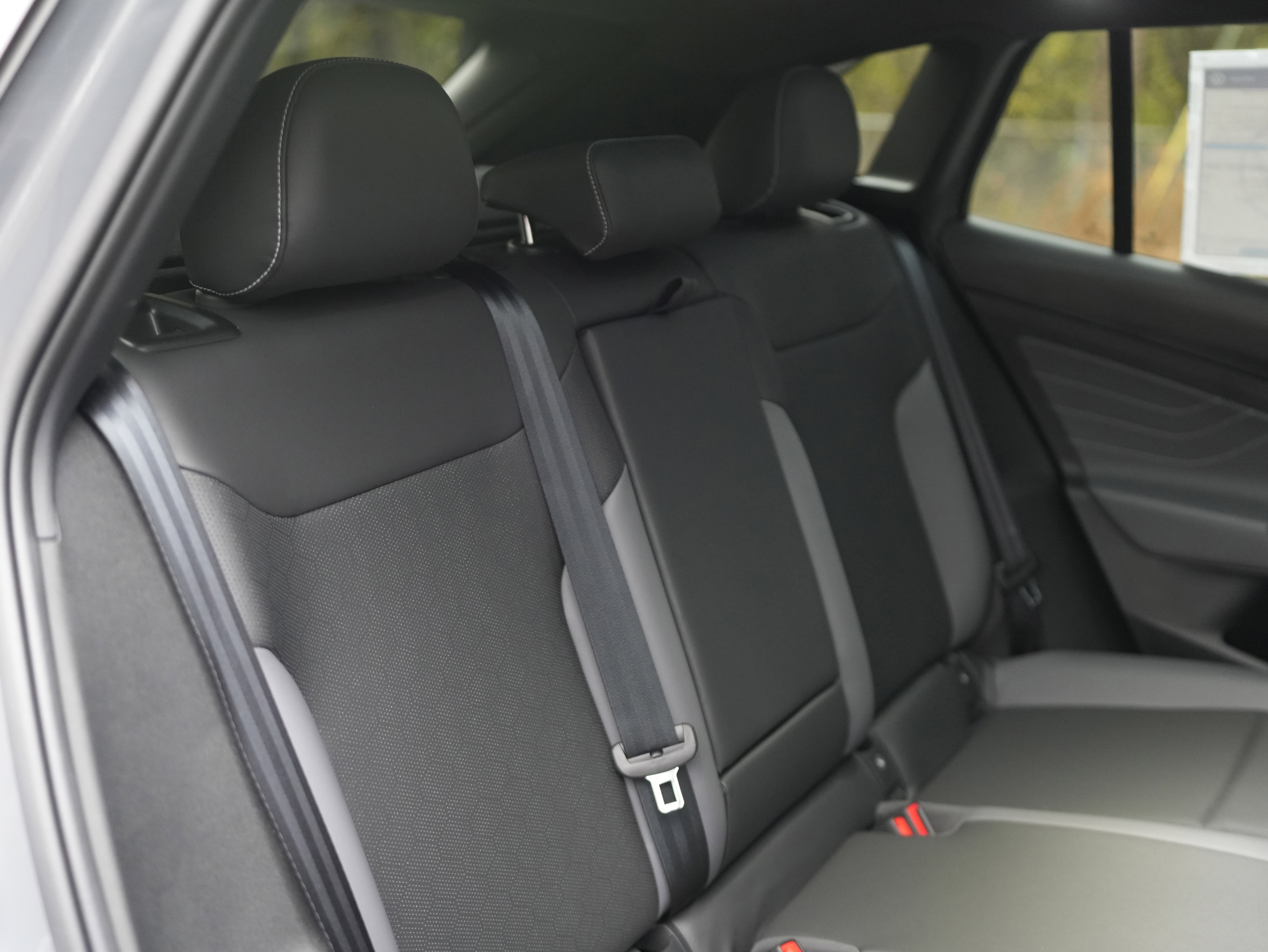 New 2025 Volkswagen ID.4 Pro S image 28