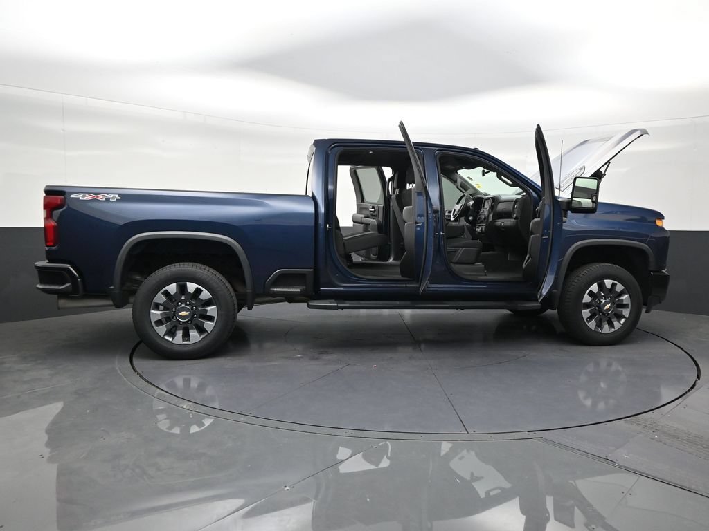 Used 2021 Chevrolet Silverado 2500 Custom w/ Custom Value Package AWD/4WD image 29