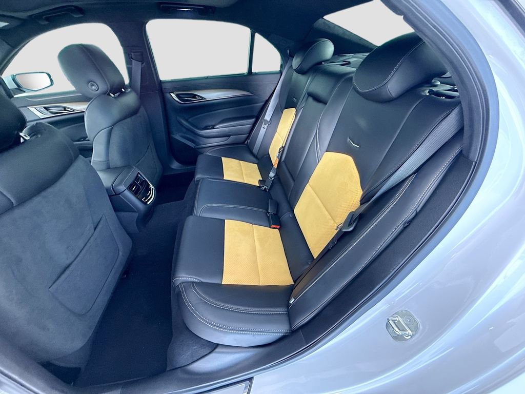 Used 2018 Cadillac CTS V w/ Luxury Package RWD image 21