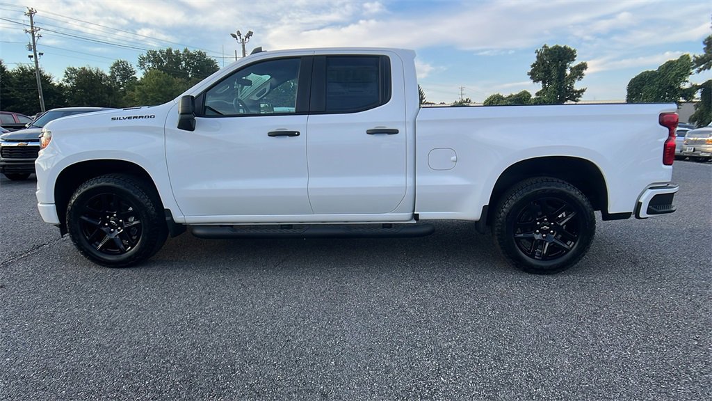 New 2026 Chevrolet Silverado 1500 Custom w/ Turbomax Blackout Package image 8