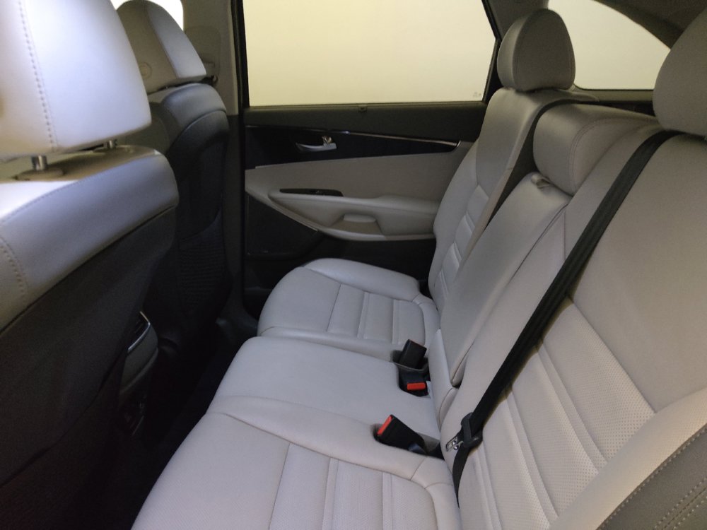 Used 2019 Kia Sorento SX w/ SX Touring Package AWD/4WD image 18