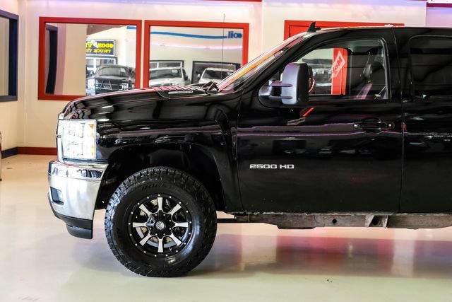 Used 2011 Chevrolet Silverado 2500 LTZ w/ LTZ Plus Package AWD/4WD image 12