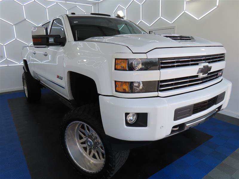 Used 2019 Chevrolet Silverado 2500 LTZ w/ Duramax Plus Package AWD/4WD image 5