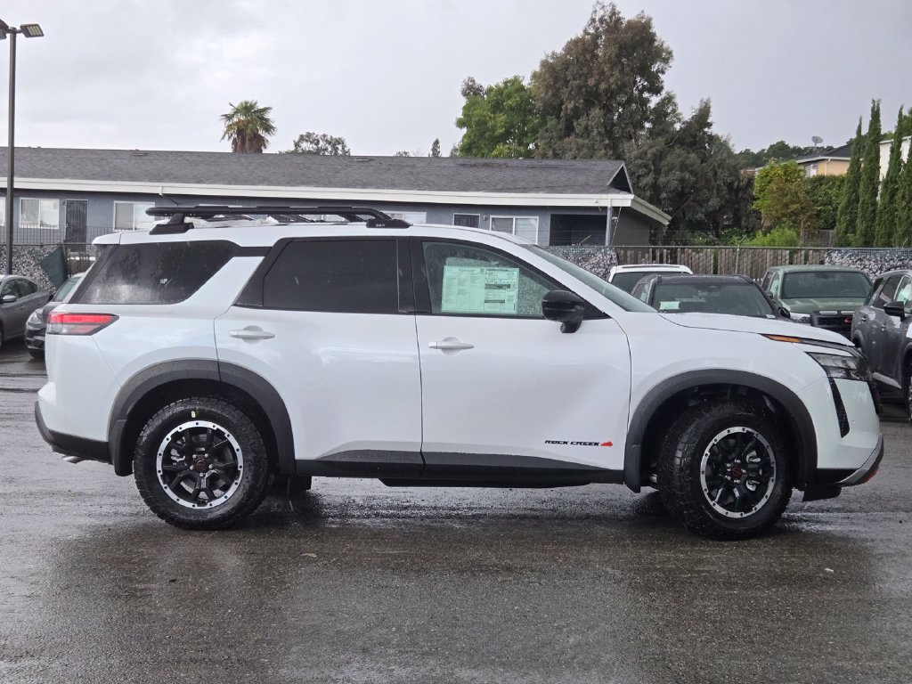 New 2026 Nissan Pathfinder Rock Creek w/ Rock Creek Premium Package AWD/4WD image 3