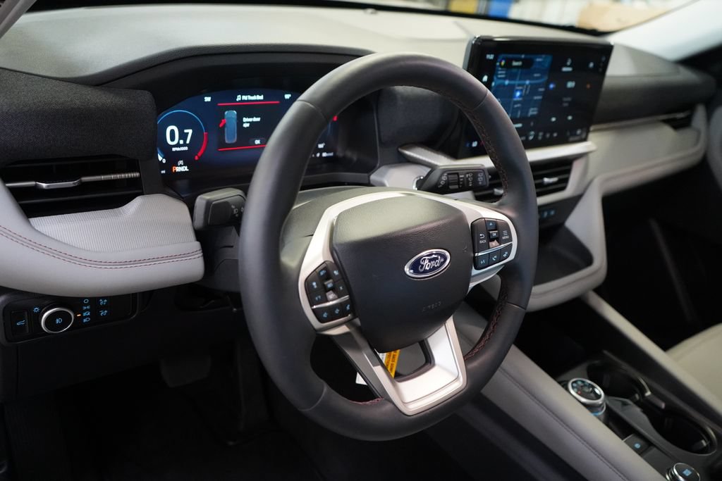New 2026 Ford Explorer Active w/ Active Comfort Package AWD/4WD image 17