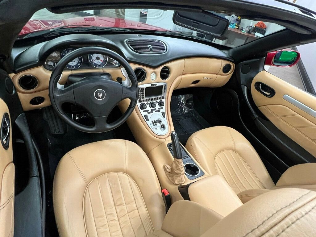 Used 2005 Maserati Spyder GT image 21