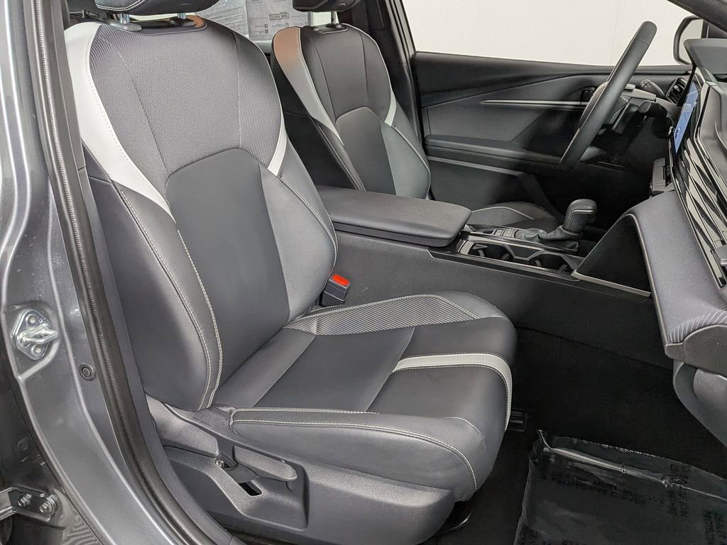 Certified 2025 Toyota Camry SE image 31