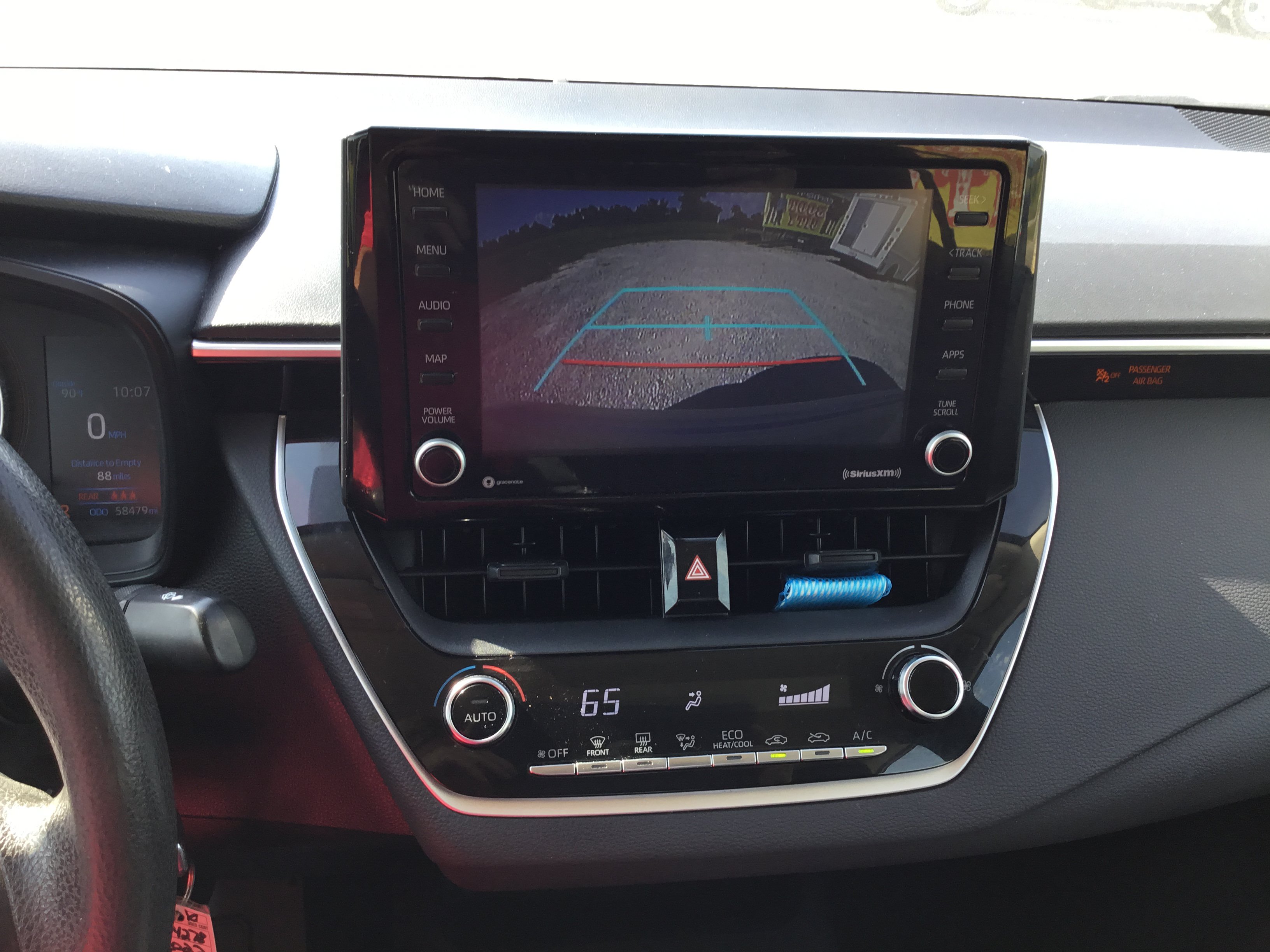 Used 2022 Toyota Corolla LE FWD image 17