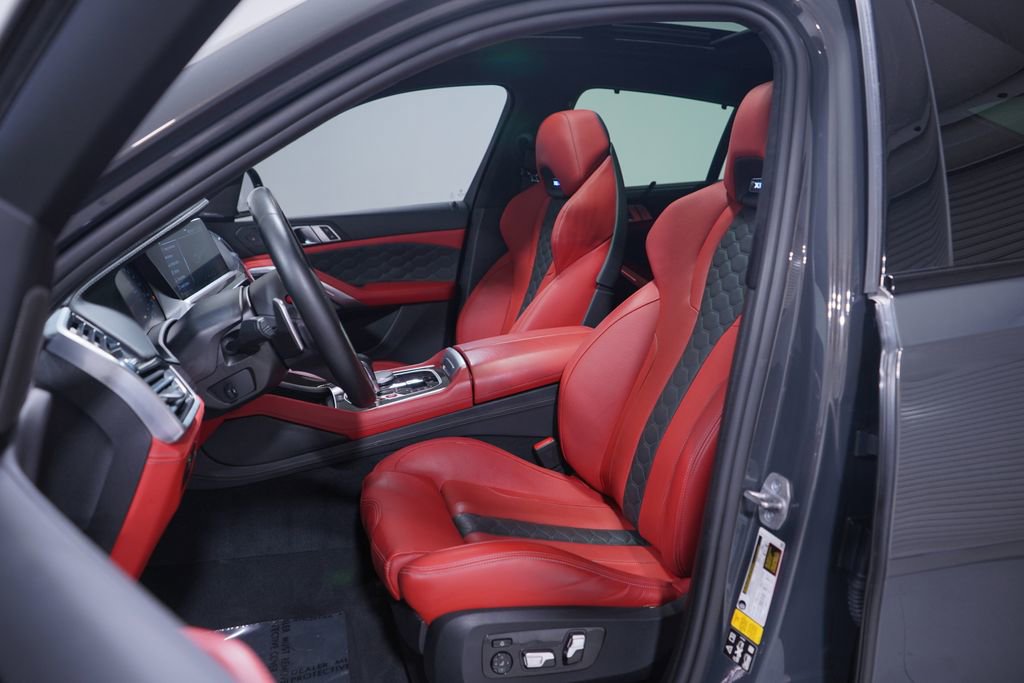 Used 2023 BMW X6 M w/ Executive Package image 7