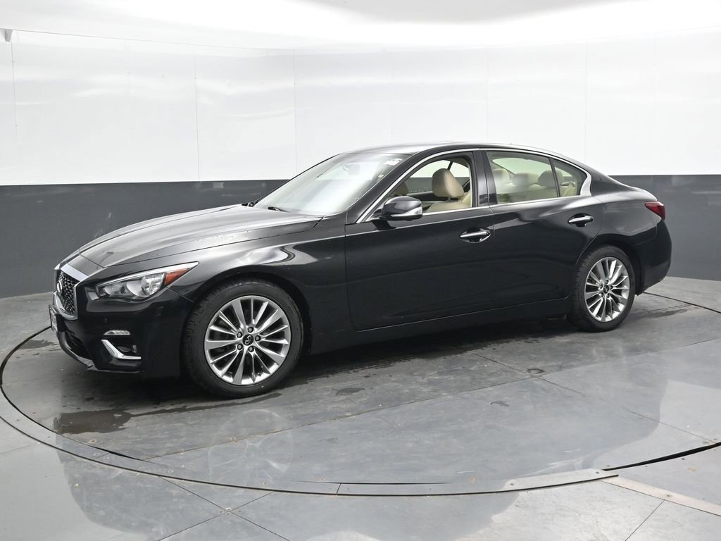 Used 2020 INFINITI Q50 Luxe w/ Essential Package (3.0T Luxe) AWD/4WD image 9