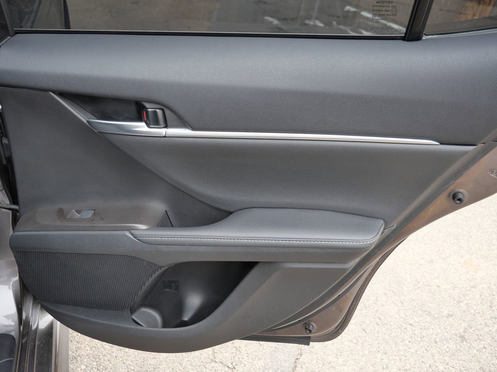 Used 2024 Toyota Camry XSE image 17
