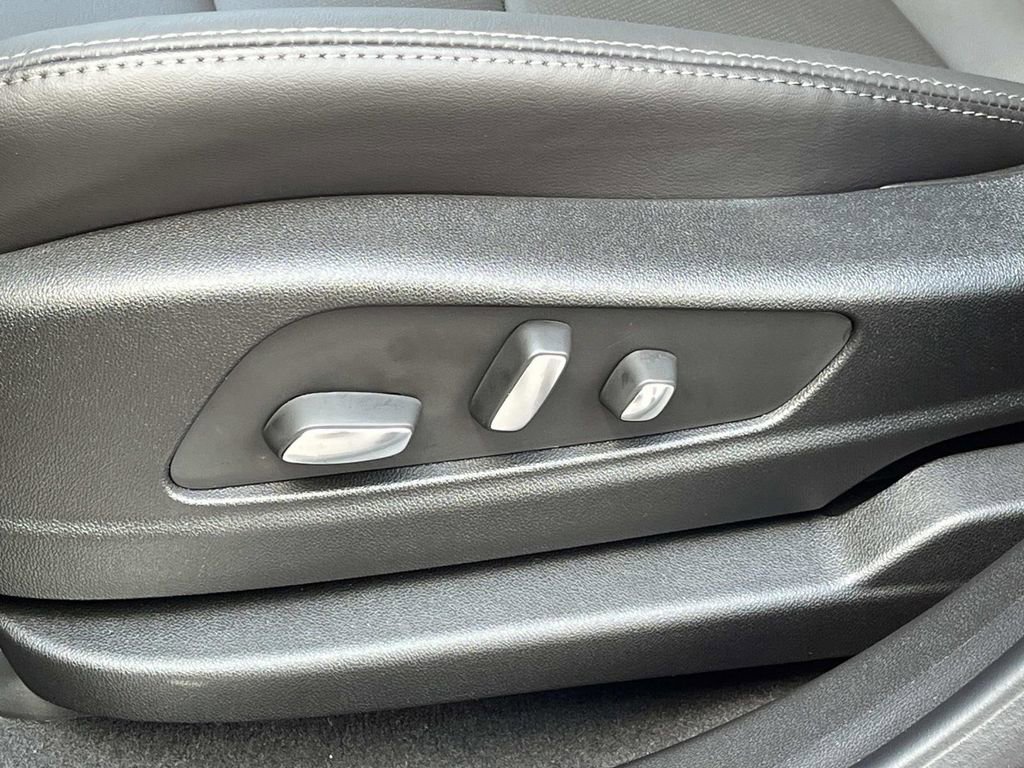 New 2025 Cadillac XT5 Premium Luxury w/ Technology Package image 22