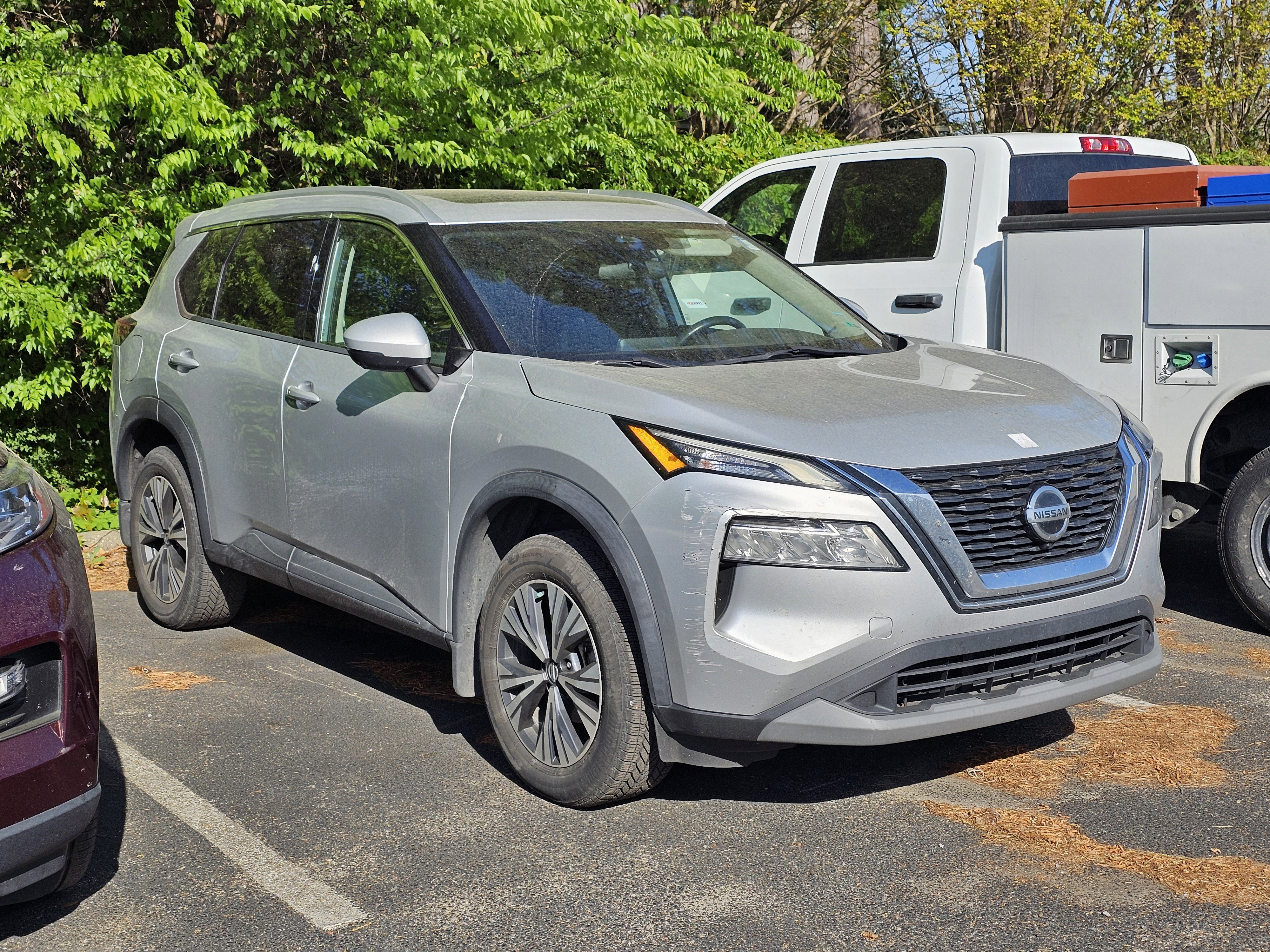Used 2021 Nissan Rogue SV w/ Premium Package image 5