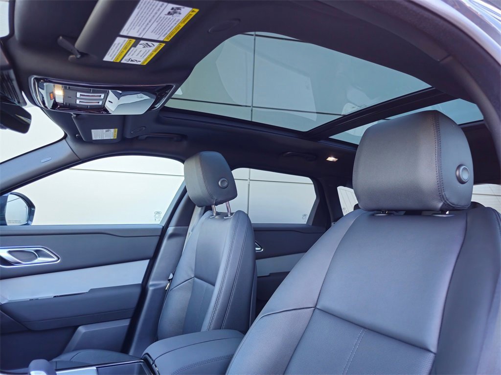 New 2025 Land Rover Range Rover Velar S image 24