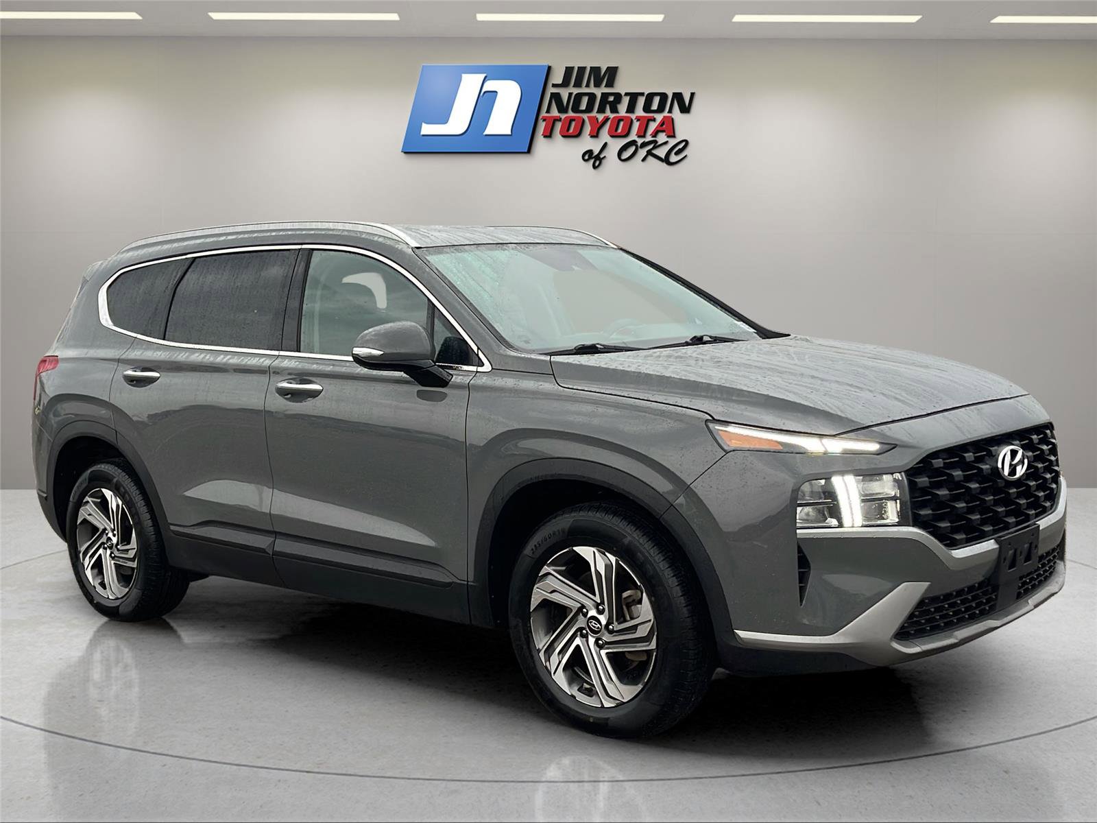Used 2023 Hyundai Santa Fe SEL image 3