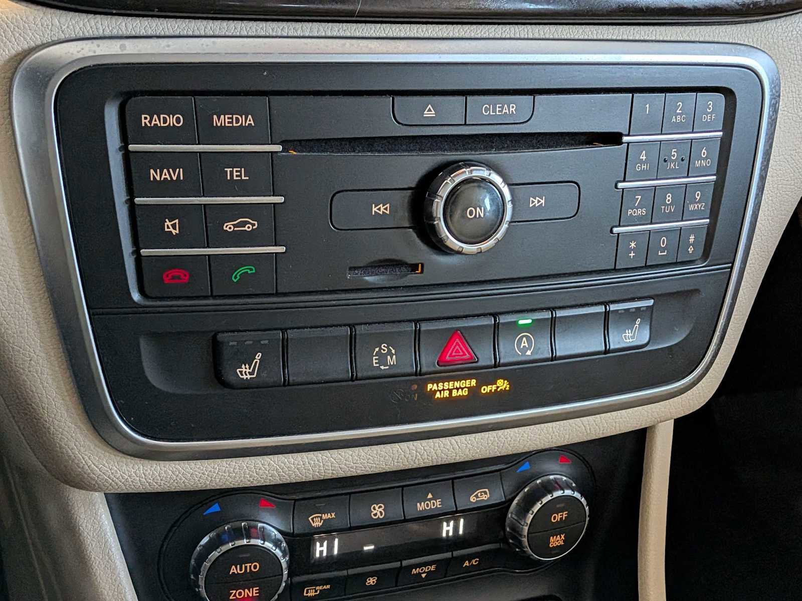 Used 2015 Mercedes-Benz CLA 250 image 27