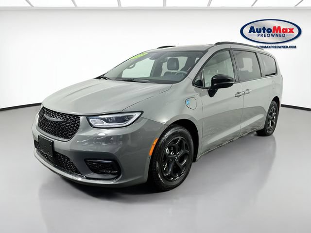 Used 2025 Chrysler Pacifica Premium FWD image 5